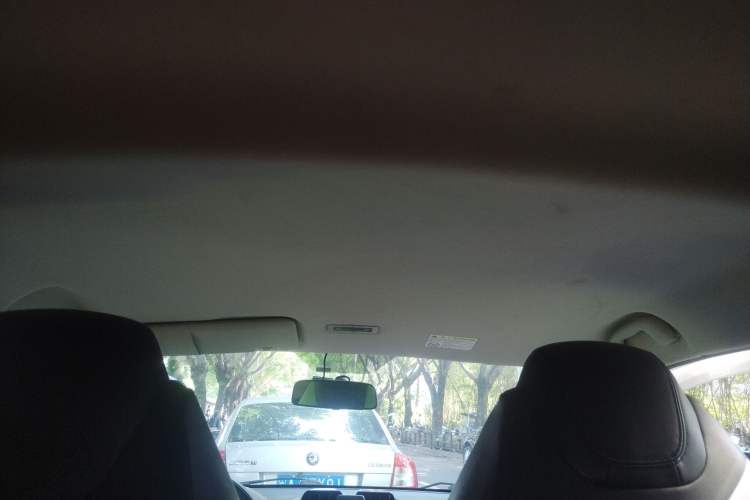 Used Roewe Clever 2021 302 km New Four-Seater Super-Efficient Version