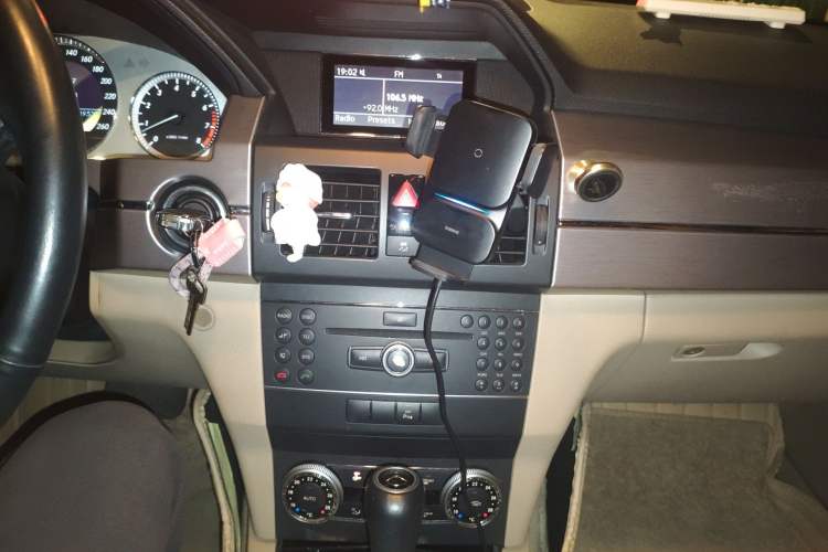 Used Mercedes-Benz GLK-Class 2011 GLK 300 4MATIC Fashion Model Audio And AC Panel