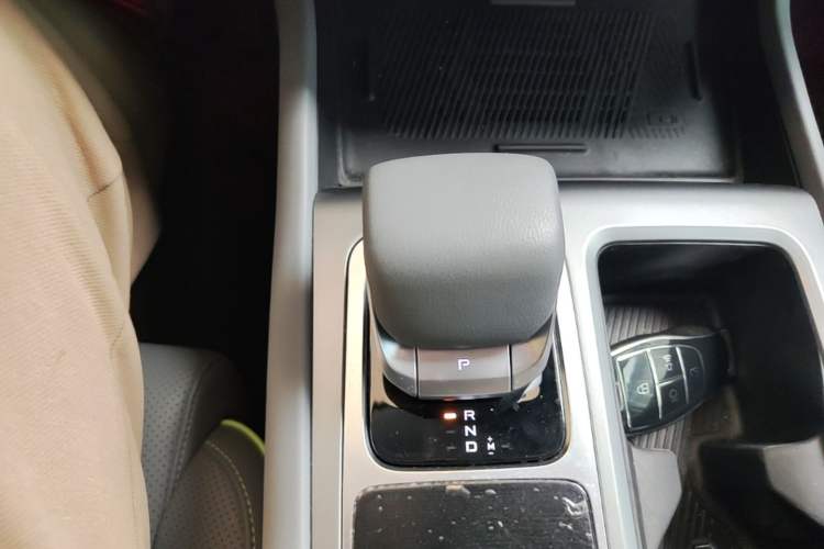 Used BAIC Off-Road BJ40 2024 2.0T All-New Urban Hunter Edition Chivalrous Style Gear Lever