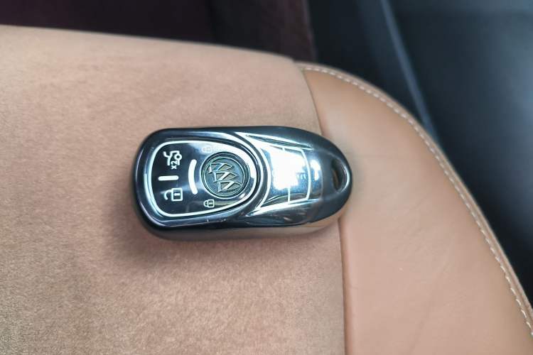 Used Buick LaCrosse 2018 28T Elite Edition