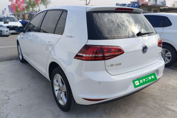 Used Volkswagen Golf 2017 1.6L Automatic Comfort Million-Vehicle Anniversary Edition Rear Left 45 Deg