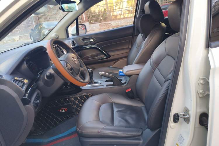 Used GAC Trumpchi GS4 2017 235T Manual Two-Wheel Drive Luxury Edition Left Front Seat