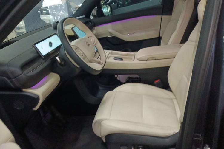 Used Nio ES6 2023 75 kWh
