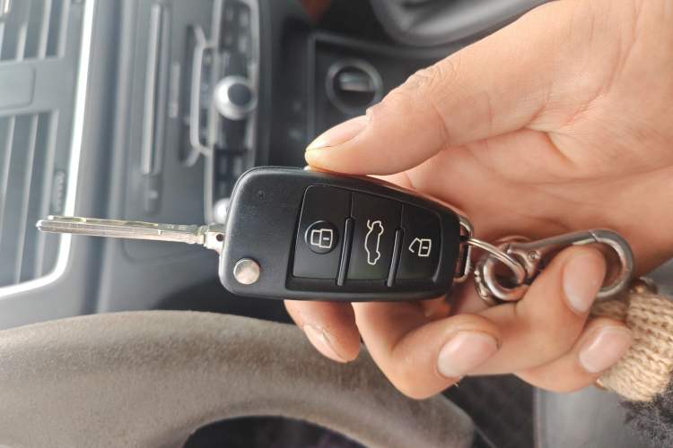 Used Audi Q3 2018 30 TFSI Fashion Edition Collector's Version Vehicle Key