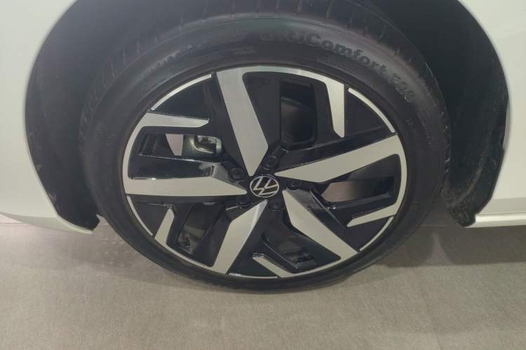 Used Volkswagen Lamando 2024 Lavida L 280TSI DSG Cool & Spicy Edition
