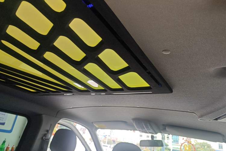 Used SAIC MAXUS Xintu V80 2021 2.0T PLUS AMT City Edition Short Wheelbase Ultra-Low Roof—7/8/9-Seater
