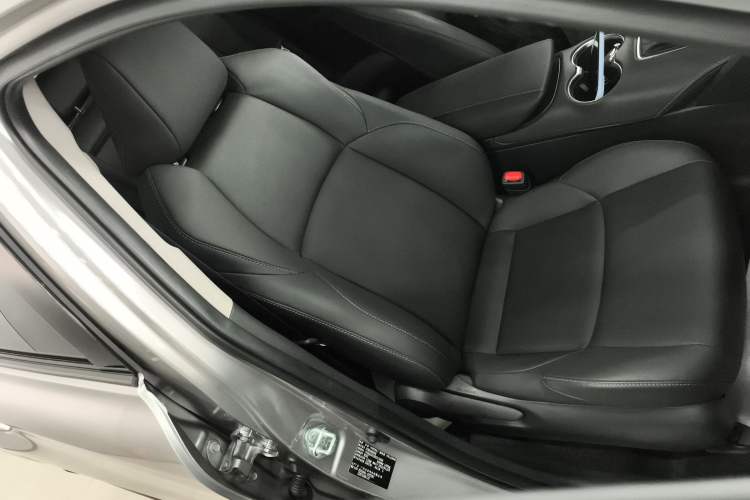 Used Toyota Venza 2022 2.0L CVT Two-Wheel Drive Luxury Edition
