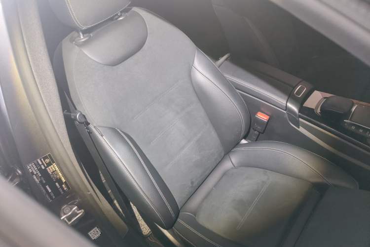 Used Mercedes-Benz A-Class 2020 Restyled A 200 L Sport Sedan Fashion Version