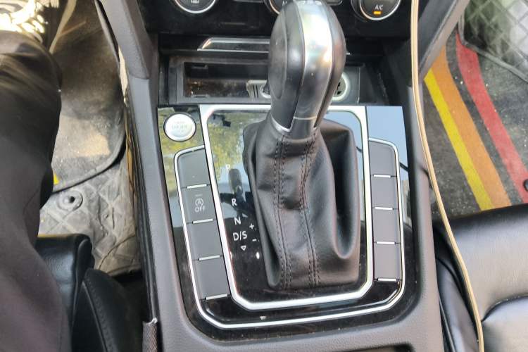 Used Volkswagen Magotan 2018 Facelift 330TSI DSG Luxury Model
