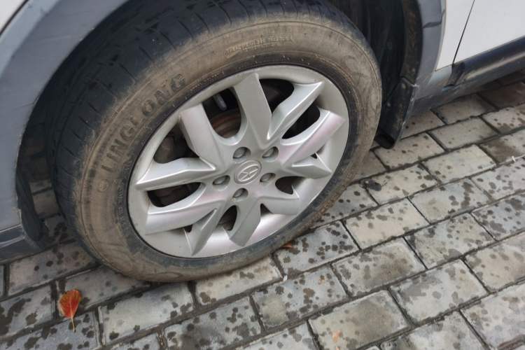 Used JAC Group Refine S3 2014 1.5L Manual Luxury Smart Model Left Front Wheel Hub