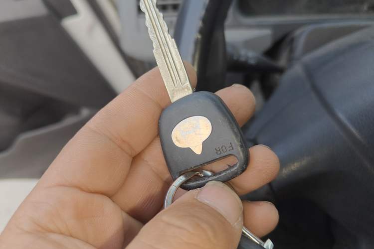 Used Foton Scenic G7 2017 2.0L Long-Wheelbase Commercial Van High-Roof Version 4 Seats 4Q20M
