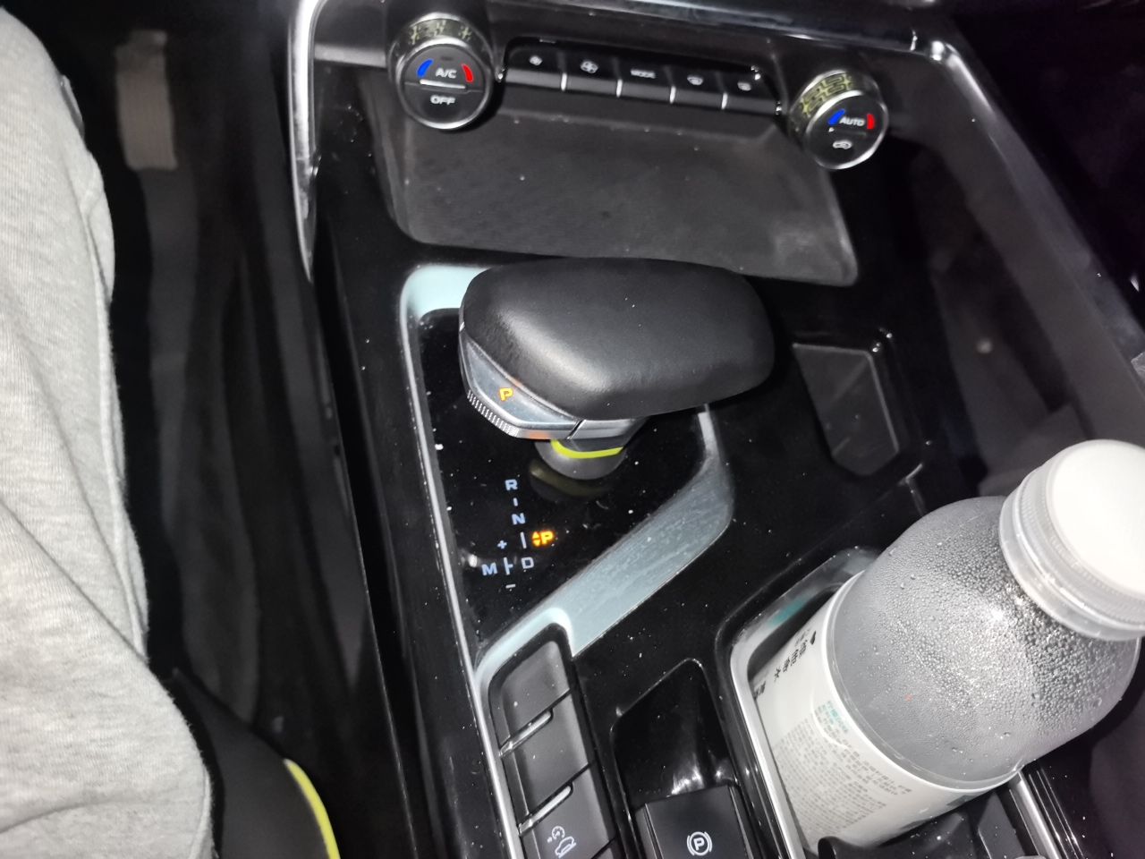 Geely Auto Monjaro S 2021 2.0TD Automatic Two-Wheel Drive Lightning Edition — снимка 11