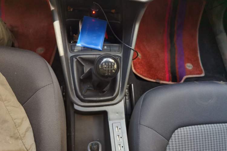 Used Volkswagen Santana 2019 1.5L Manual Fashion Edition China VI Standard
