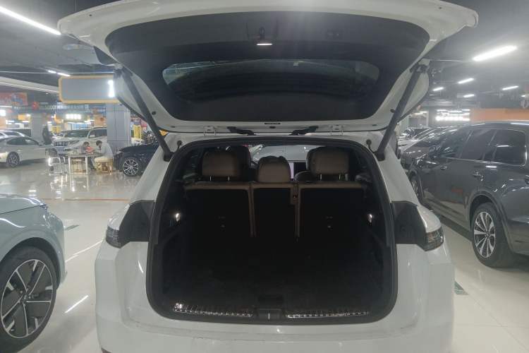 Used Li Auto L7 2025 Ultra Smart Refreshed Edition
