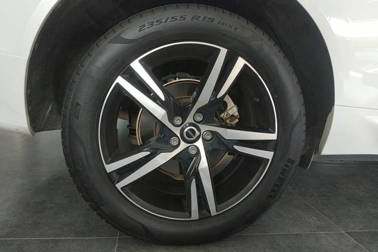 Used Volvo XC60 2022 B5 4x4 Smart & Advanced Sport Edition