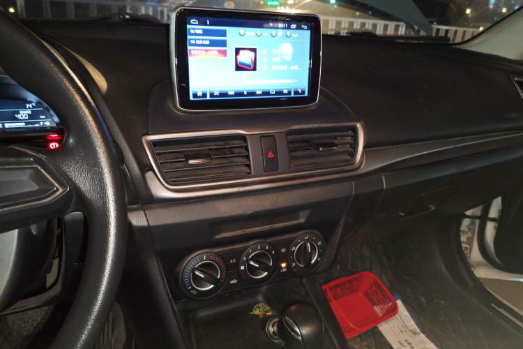 Used Mazda Mazda 3 Axela 2017 Sedan 1.5L Automatic Comfort Model Emission Standard China V
