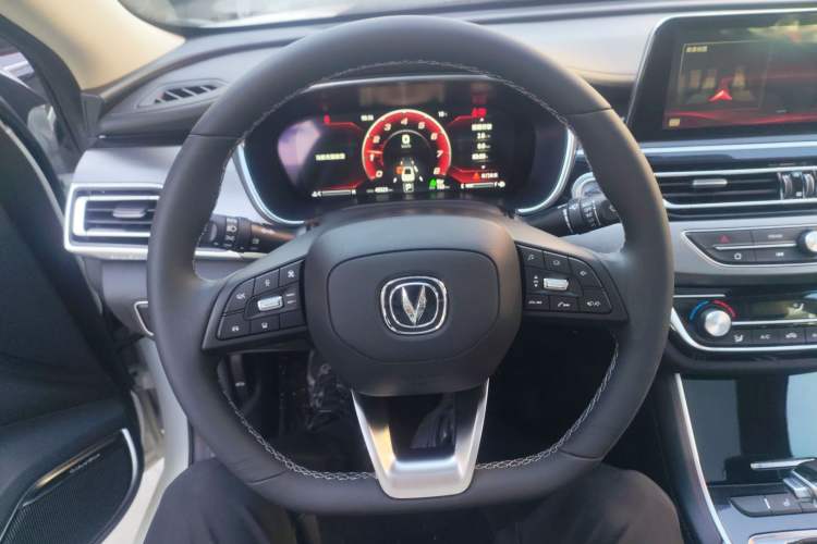 Used CHANGAN Ruicheng CC 2021 Blue Whale Edition 1.5T DCT Prestige Model Steering Wheel