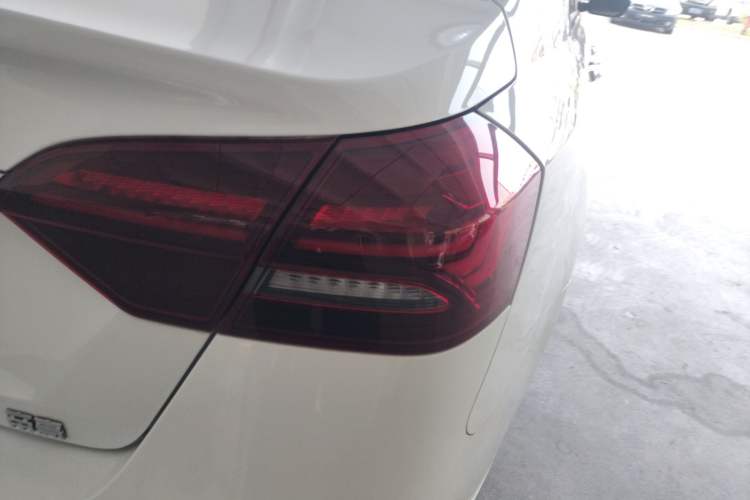 Used Geely Auto Emgrand 2021 UP 1.5L CVT Advanced Edition Exterior 3