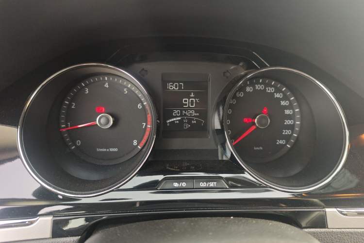 Used Volkswagen Bora 2014 1.6L Manual Comfort Model Instrument Cluster