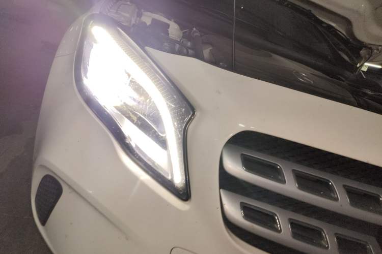 Used Mercedes-Benz GLA 2018 GLA 200 Sport Edition Exterior 6