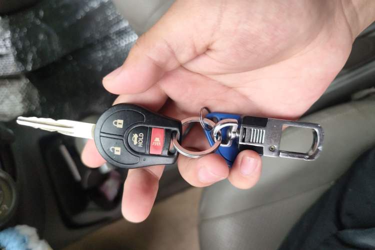 Used Nissan Sunny 2011 1.5XE CVT Comfort Edition Vehicle Key