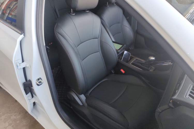 Used Roewe i5 2023 1.5L CVT Luxury Edition
