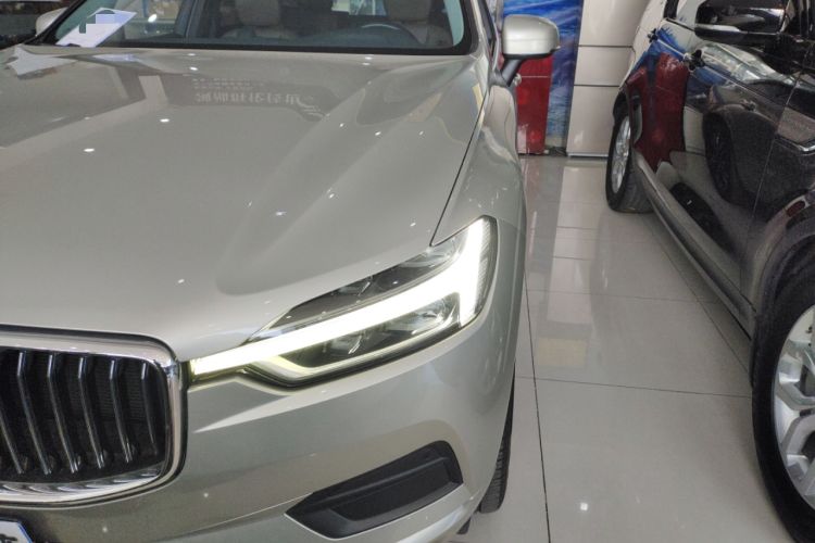 Used Volvo XC60 2019 T5 4x4 Smart Edition China V Standard
