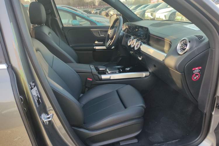 Used Mercedes-Benz EQB 2022 EQB 260 Right Front Seat