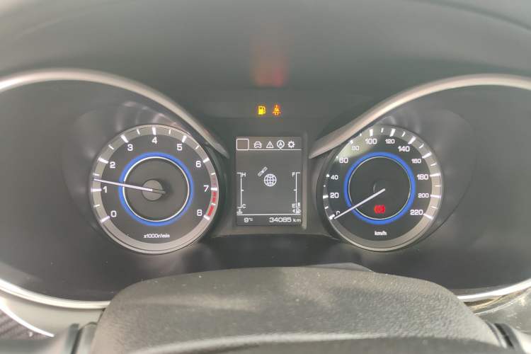 Used Changan Eado 2019 High-Energy Edition 1.6L GDI Manual Pioneer Model China VI Standard
