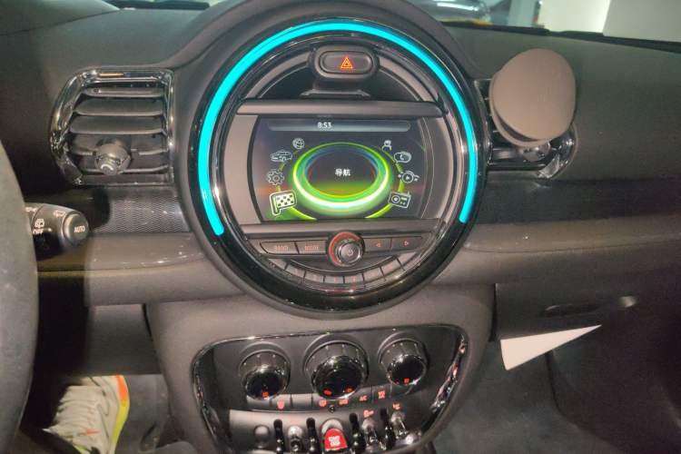 Used MINI Clubman 2016 1.5T COOPER Connoisseur Edition Audio And AC Panel