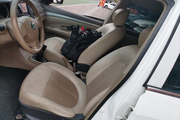 Used Dongfeng Junfeng E11K 2019 Standard Model