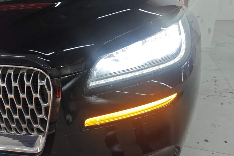 Used Lincoln Corsair 2021 2.0T Two-Wheel Drive Deluxe Edition