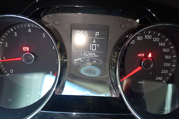 Used Volkswagen Bora 2015 Value Edition 1.6L Automatic Comfort Version