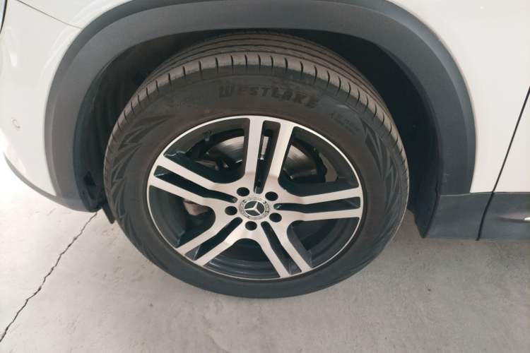 Used Mercedes-Benz GLB 2020 GLB 180 Fashion Model Exterior 4