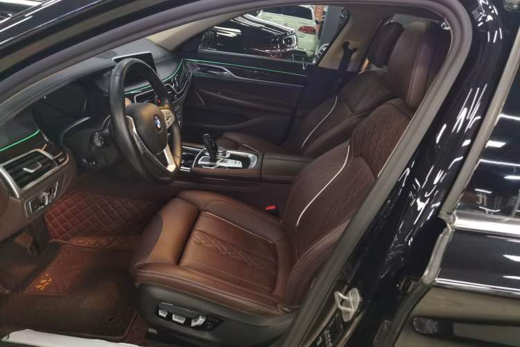 Used BMW 7 Series 2021 730Li Luxury Package
