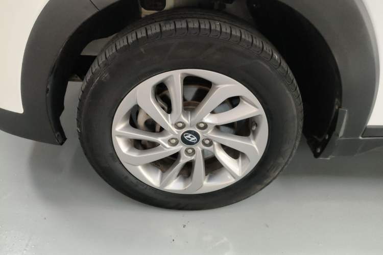 Used Hyundai Tucson 2015 1.6T Dual-Clutch Two-Wheel-Drive Smart Model
