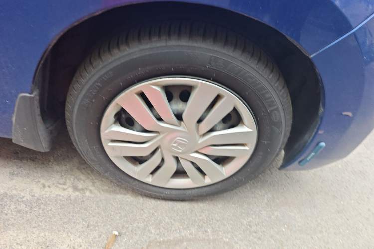 Used Honda Fit 2016 1.5L LX CVT Comfort Model Right Front Wheel Hub