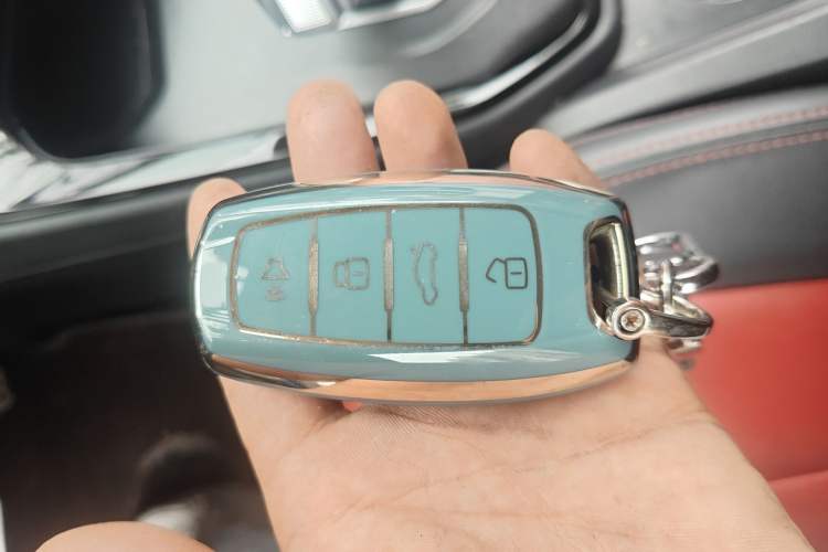 Used Haval H2s 2018 Blue Label 1.5T Dual-Clutch Luxury Model Vehicle Key