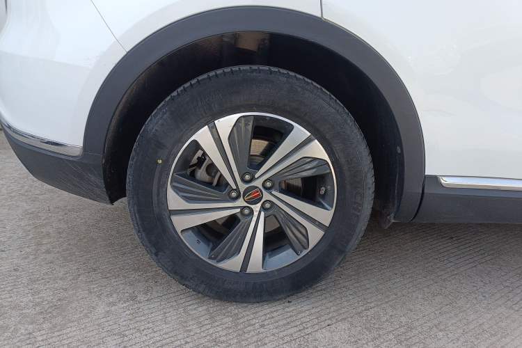Used Hongqi HS5 2019 2.0T Smart Connect Flagship Edition Right Rear Wheel Hub