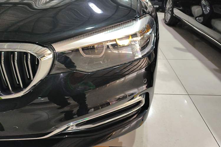 Used BMW 5 Series 2020 525Li Luxury Package
