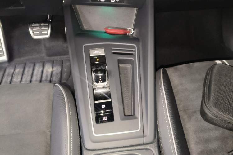 Used Volkswagen Golf 2021 280TSI DSG R-Line
