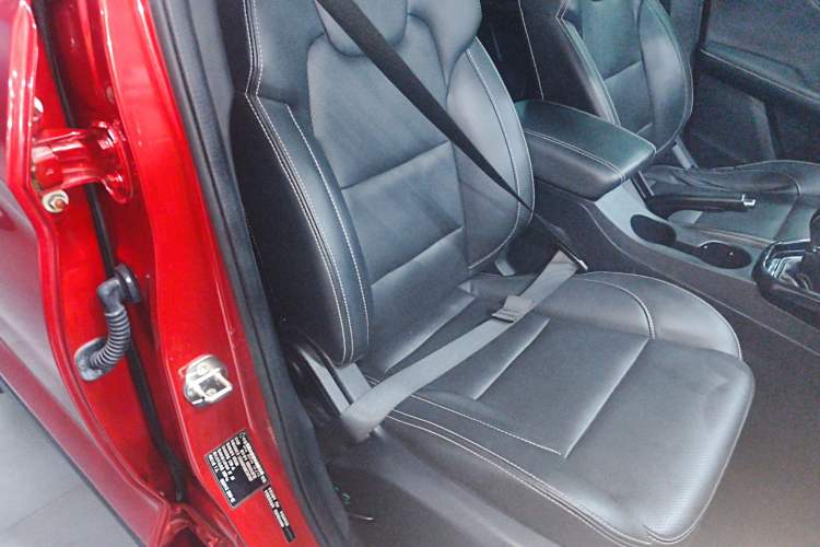 Used Dongfeng Fengon S560 2019 1.8L Manual Urban Model
