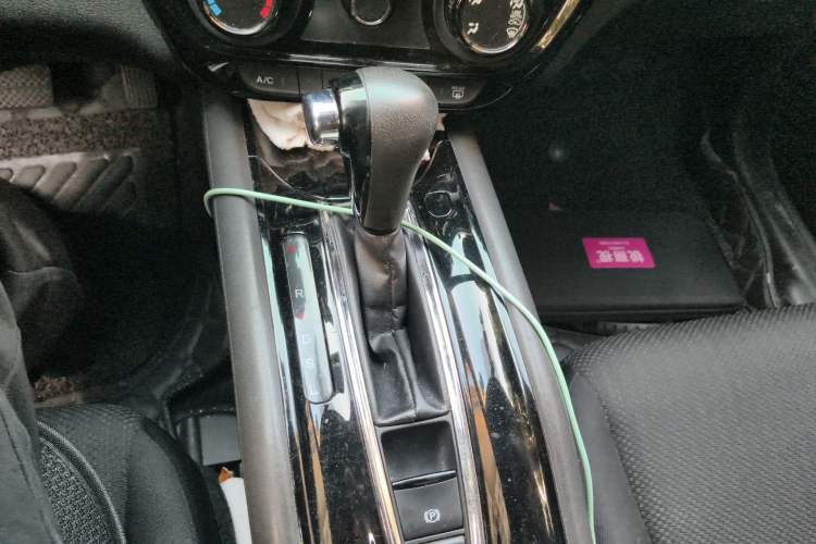 Used Honda Vezel 2015 1.5L CVT two-wheel drive Comfort trim