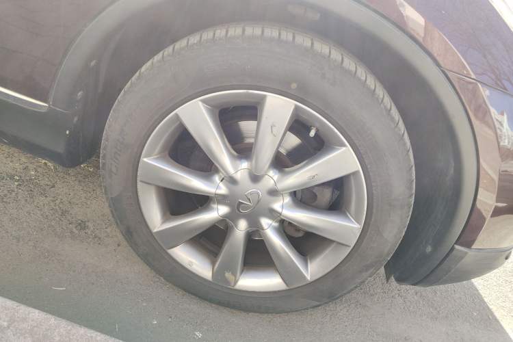 Used Infiniti QX50 2013 2.5L Two-Wheel-Drive Elegant Edition
