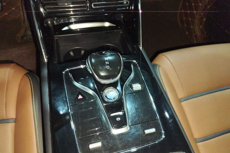 Used BYD Tang New Energy 2021 DM 2.0T Four-Wheel Drive Performance Edition Prestige Model Gear Lever