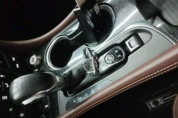 Used Buick Envision 2021 532T Two-Wheel-Drive Luxury Version Interior 1