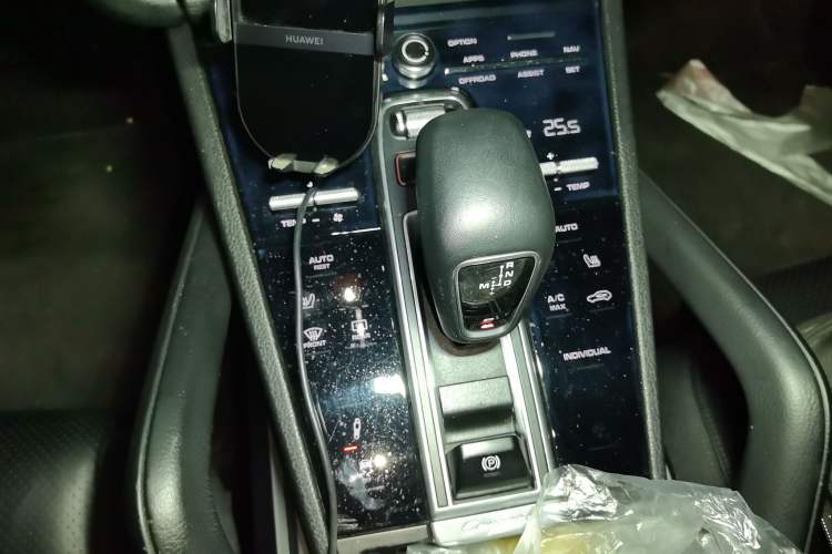 Used Porsche Cayenne E-Hybrid 2019 Cayenne E-Hybrid 2.0T