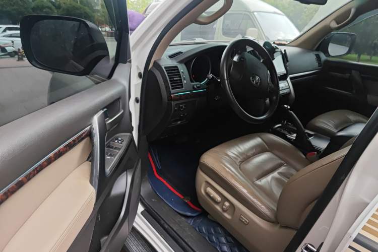 Used Toyota Land Cruiser 2010 4.7L Automatic VX