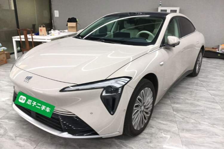 Used Buick L7 2025 Model Aivia