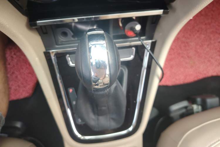 Used Volkswagen Bora 2013 1.6L Automatic Comfort Model
